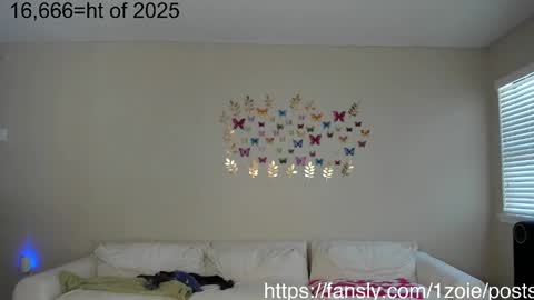 Zoie online show from 10/07/25, 08:50