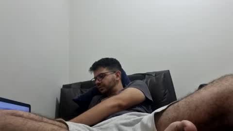 Snapshot of zoio0 chatting on 01/12/25, 10:01 Zoio online show from 01/12/25, 10:01