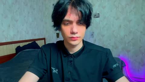 Snapshot of zombde32 chatting on 06/07/26, 10:46 Zombdeeeee online show from 06/07/26, 10:46