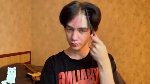 Snapshot of zombde32 chatting on 07/12/26, 01:57 Zombdeeeee online show from 07/12/26, 01:57