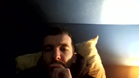 zom online show from 12/04/25, 05:21