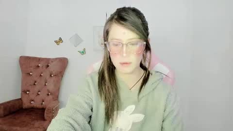 Alicie online show from 12/17/25, 05:13