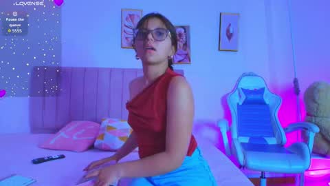 Zoe online show from 02/26/26, 12:15