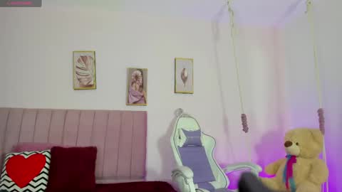 Zoe online show from 04/21/26, 12:00