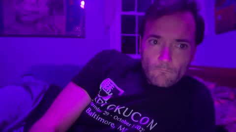 Snapshot of zorakload chatting on 10/01/25, 03:01 Jesse online show from 10/01/25, 03:01