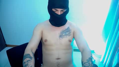 Snapshot of zoro_roronoa96 chatting on 10/23/25, 04:06 zoro_roronoa96 online show from 10/23/25, 04:06