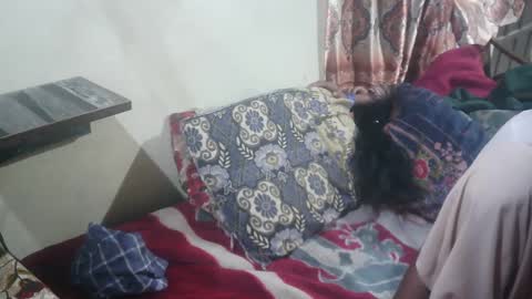 zoyakhan803 online show from 02/24/25, 06:26