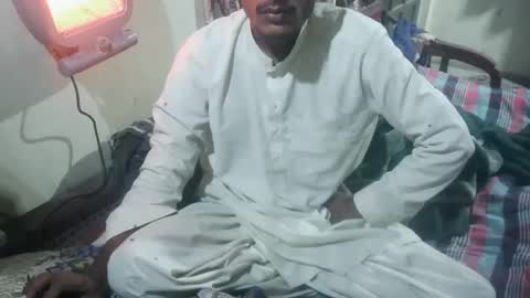 zoyakhan803 online show from 03/04/25, 11:43