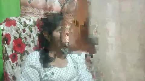 zoyakhan803 online show from 10/28/25, 08:00