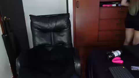 zpzphot online show from 09/23/25, 12:24