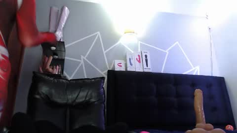 zpzphot online show from 10/07/25, 01:36