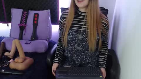 zpzphot online show from 10/16/25, 12:55