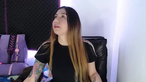 zpzphot online show from 10/17/25, 08:33