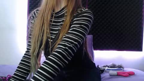 zpzphot online show from 10/19/25, 09:15