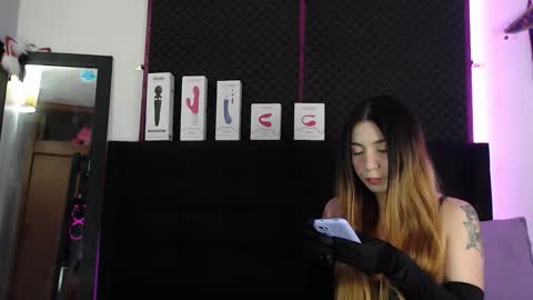 zpzphot online show from 12/14/25, 09:19