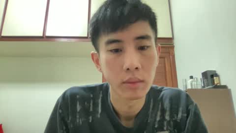 Snapshot of zseszsesz chatting on 02/11/25, 03:29 Z online show from 02/11/25, 03:29