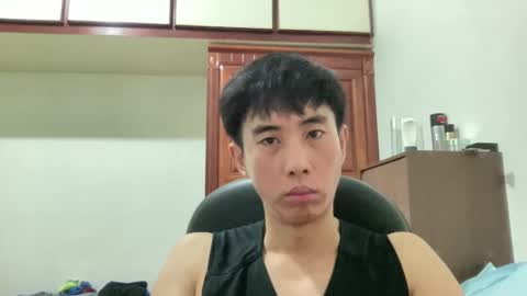 Snapshot of zseszsesz chatting on 06/07/26, 02:32 Z online show from 06/07/26, 02:32