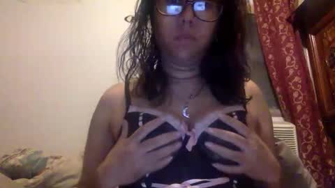 Snapshot of zsultana chatting on 04/12/26, 06:51 zsultana online show from 04/12/26, 06:51