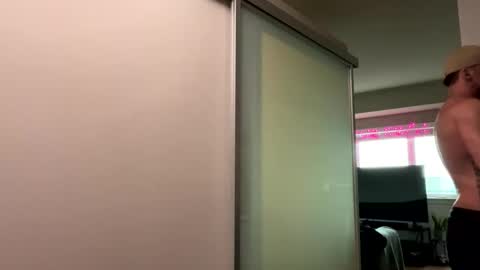 Zuko online show from 02/25/25, 07:14