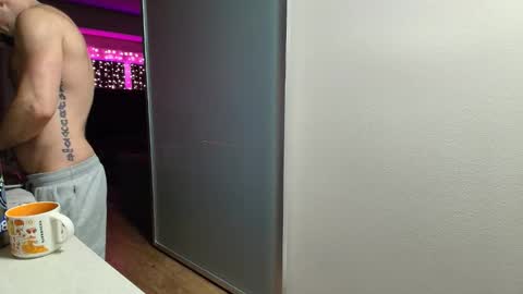 Zuko online show from 10/14/25, 01:23