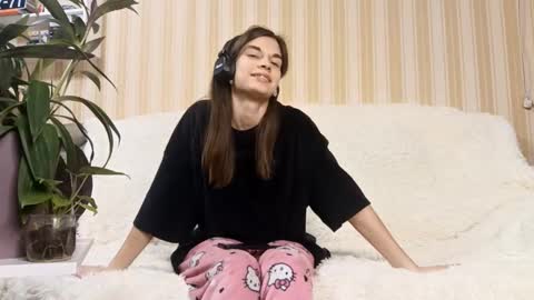 Joan  online show from 03/03/26, 04:07