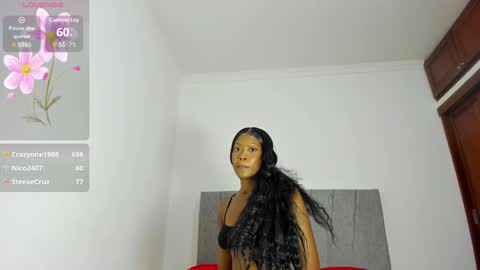 zule online show from 10/05/25, 12:53