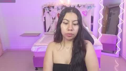 ZURY   online show from 09/20/25, 11:33