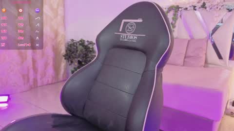 ZURY   online show from 04/10/26, 11:37