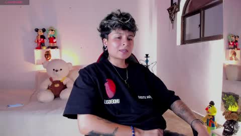 Snapshot of zuryramirez_ chatting on 05/15/26, 08:05 Zury Ramirez online show from 05/15/26, 08:05