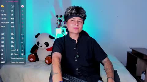 Snapshot of zuryramirez_ chatting on 05/24/26, 08:36 Zury Ramirez online show from 05/24/26, 08:36