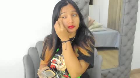 Snapshot of zusan_king_ chatting on 04/27/26, 02:20 Im Zusan My schedule is from 1030pm to 430 am colombian time online show from 04/27/26, 02:20