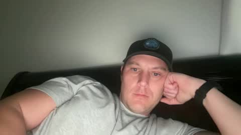 Snapshot of zx6r1287 chatting on 12/06/24, 02:17 zx6r1287 online show from 12/06/24, 02:17