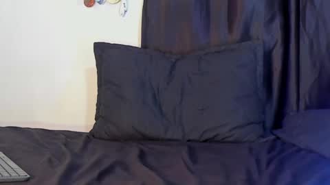 zyon garcia online show from 02/23/25, 02:14