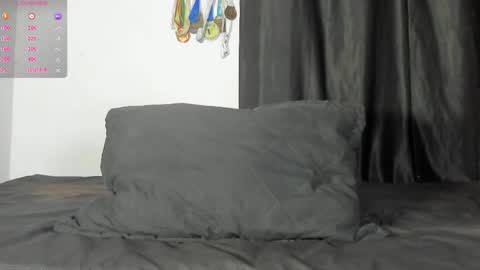 zyon garcia online show from 11/02/25, 12:35