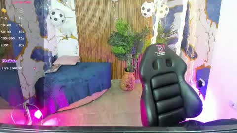 zyra_tay online show from 07/04/26, 07:09
