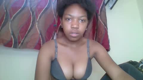 Snapshot of zyraelle_01 chatting on 04/26/26, 06:55 zyraelle_01 online show from 04/26/26, 06:55