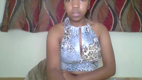 Snapshot of zyraelle_01 chatting on 04/30/26, 08:57 zyraelle_01 online show from 04/30/26, 08:57