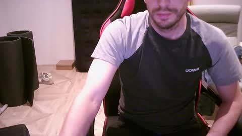 Snapshot of zyriosben chatting on 09/20/25, 02:51 zyriosben online show from 09/20/25, 02:51