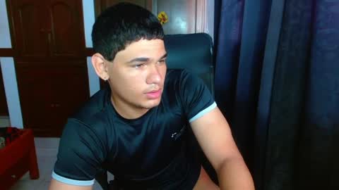 Snapshot of zyrosxk chatting on 05/04/26, 02:13 antonio felipe online show from 05/04/26, 02:13