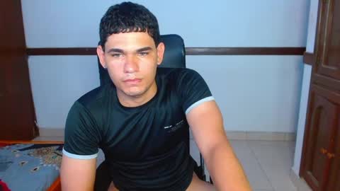 Snapshot of zyrosxk chatting on 05/14/26, 07:59 antonio felipe online show from 05/14/26, 07:59