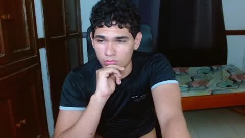 Snapshot of zyrosxk chatting on 06/18/26, 09:14 antonio felipe online show from 06/18/26, 09:14