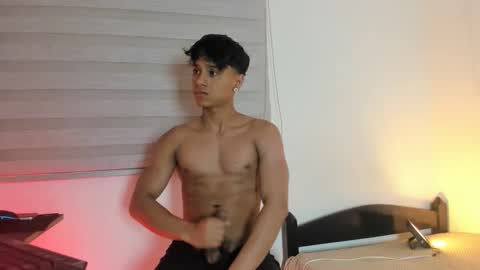 zyzz_1812 online show from 03/26/26, 07:14