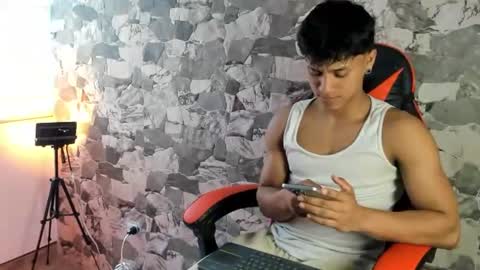 Snapshot of zyzz_1812 chatting on 06/26/26, 07:07 zyzz_1812 online show from 06/26/26, 07:07