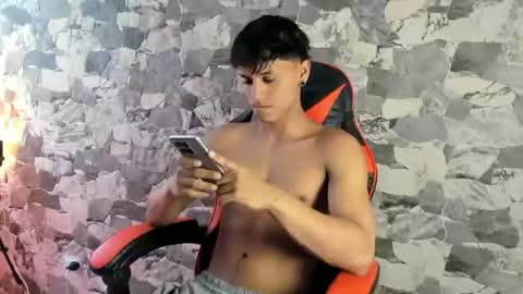 Snapshot of zyzz_1812 chatting on 06/30/26, 07:15 zyzz_1812 online show from 06/30/26, 07:15