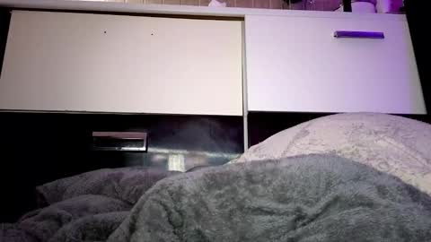 zzarraaa online show from 11/10/25, 06:18