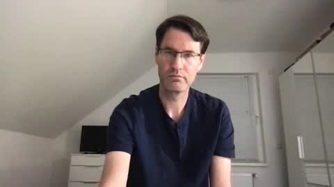 Snapshot of zzz123_cam chatting on 09/28/25, 03:06 zzz123_cam online show from 09/28/25, 03:06