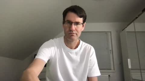 Snapshot of zzz123_cam chatting on 01/16/26, 04:33 zzz123_cam online show from 01/16/26, 04:33