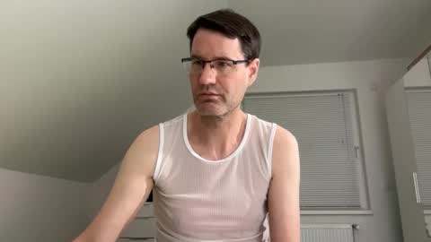 Snapshot of zzz123_cam chatting on 03/01/26, 09:50 zzz123_cam online show from 03/01/26, 09:50