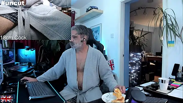 OnlineBossUK online show from 11/06/25, 05:25