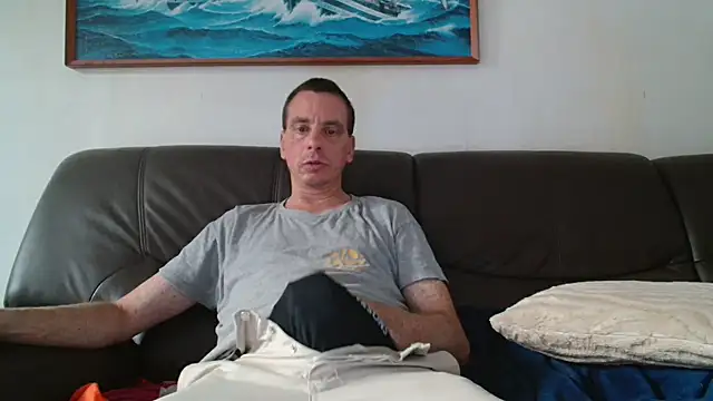 Snapshot of cloupefun chatting on 07/17/26, 05:25 cloupefun online show from 07/17/26, 05:25